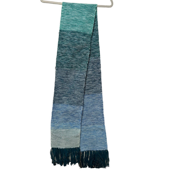 Beryl Handwoven Blue Gradient Scarf  With Fringe - Picture 5 of 7